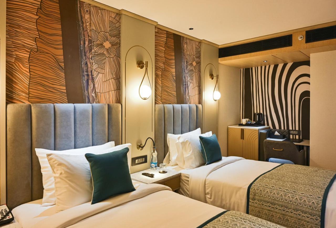Parallel Hotel Udaipur, A Member Of Radisson Individuals Buitenkant foto