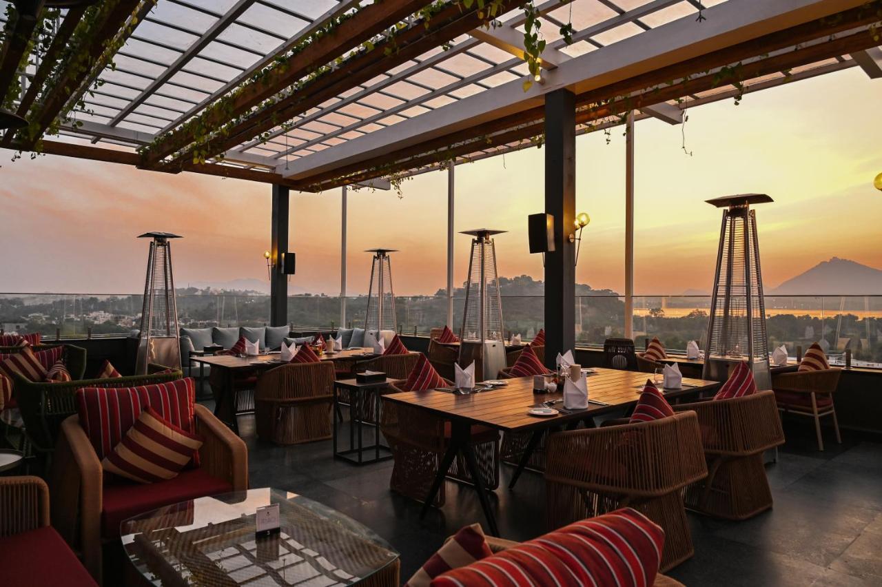 Parallel Hotel Udaipur, A Member Of Radisson Individuals Buitenkant foto